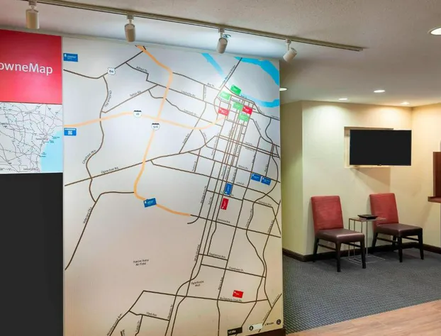 TownePlace Suites by Marriott Savannah Midtown hotel detail image 4