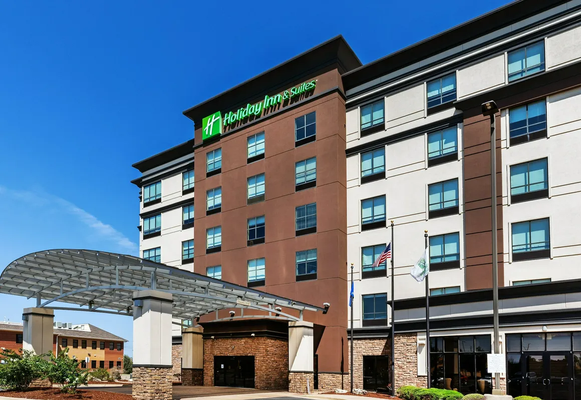 Holiday Inn Hotel & Suites Tulsa South by IHG hotel hero