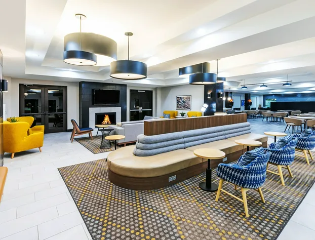 Holiday Inn Hotel & Suites Tulsa South by IHG hotel detail image 4