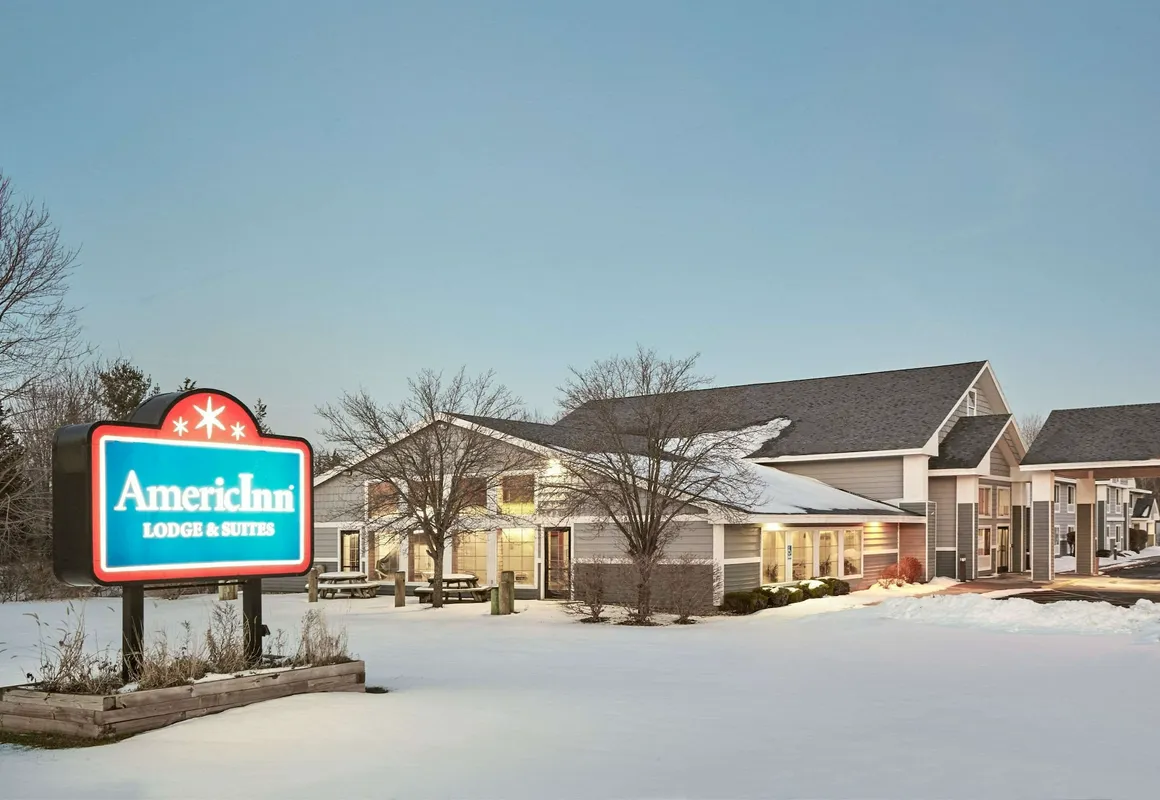 AmericInn by Wyndham Douglas/Saugatuck hotel hero
