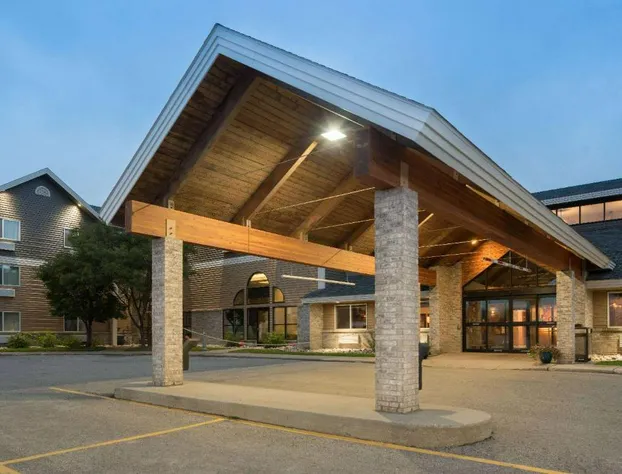 AmericInn by Wyndham Valley City - Conference Center hotel detail image 1