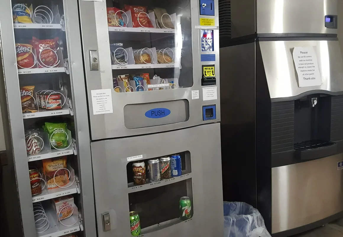 AmericInn by Wyndham Muscatine hotel hero