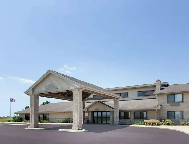 AmericInn by Wyndham Webster City hotel detail image 1