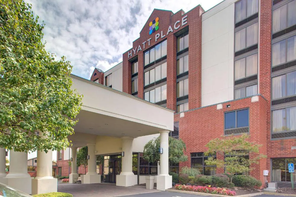 Hyatt Place Pittsburgh Airport/Robinson Mall hotel hero