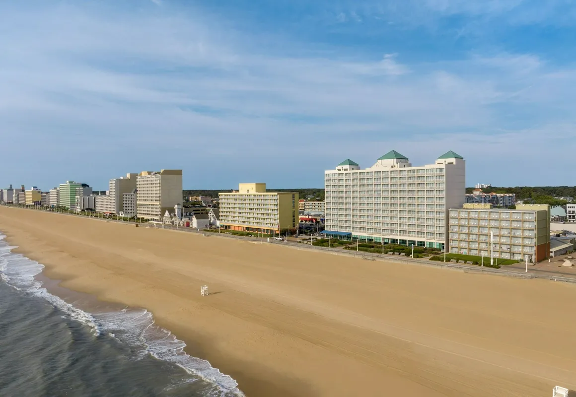 Courtyard Virginia Beach Oceanfront/South hotel hero