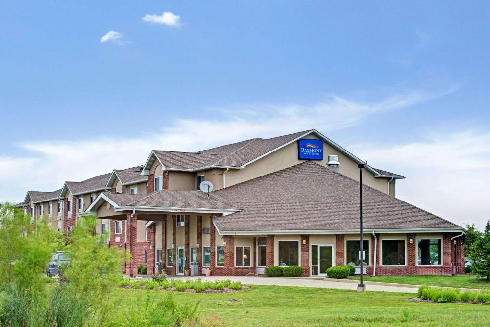 Baymont by Wyndham Indianapolis hotel hero