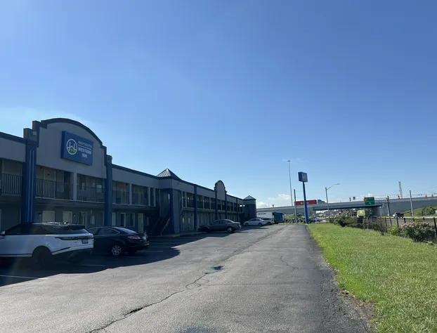 Indysouth western inn hotel detail image 1