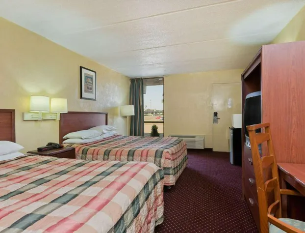 Knights Inn Brenham hotel detail image 4