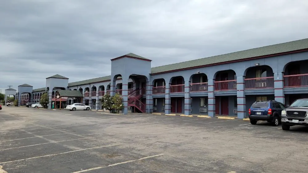 Americas Best Value Inn AT&T Center hotel hero