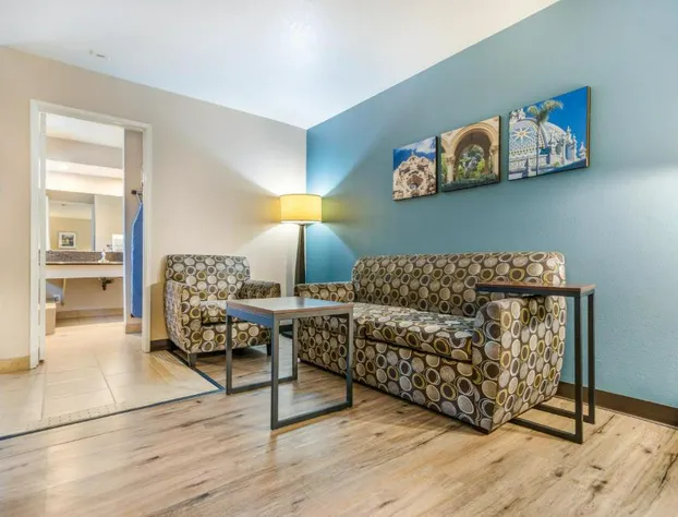 Hotel Hacienda at Ontario Ranch hotel detail image 3