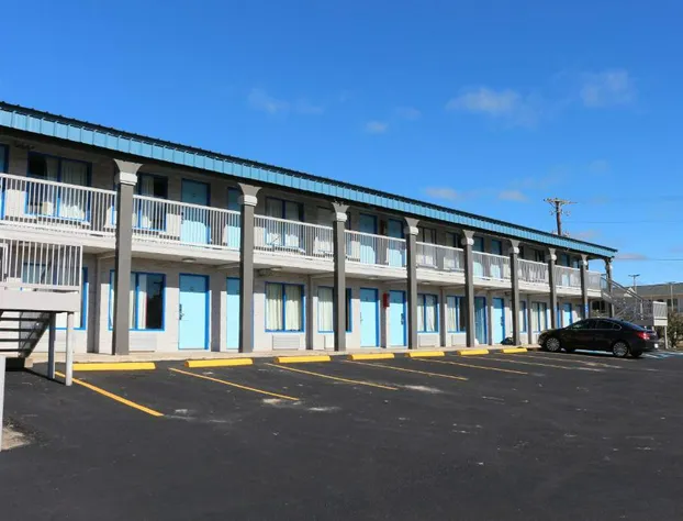 LoneStar Inn hotel detail image 1