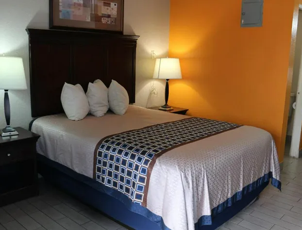 LoneStar Inn hotel detail image 4