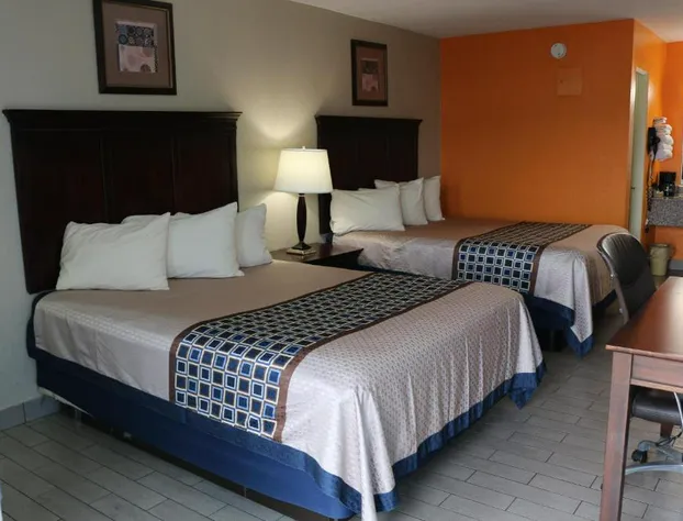 LoneStar Inn hotel detail image 4