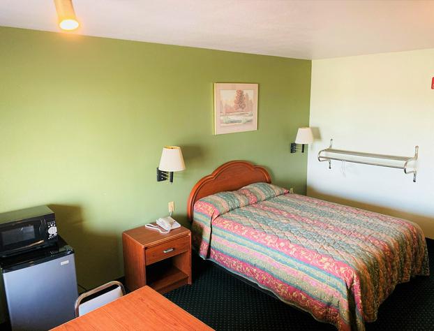 Pine Point Inn & Suites hotel detail image 2
