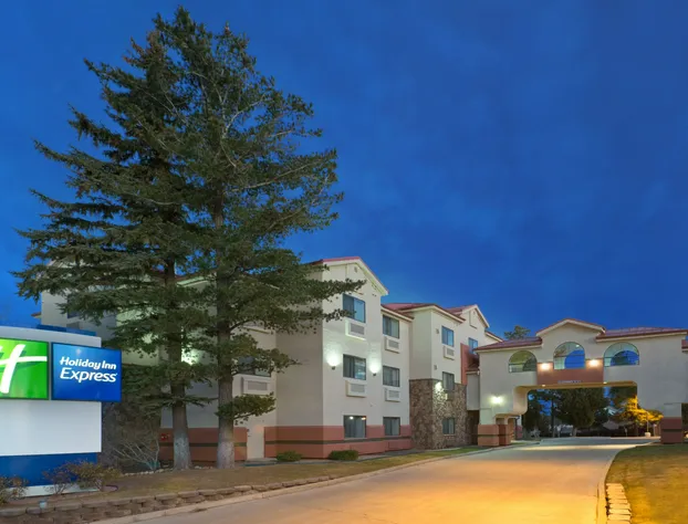 Holiday Inn Express Show Low by IHG hotel detail image 2