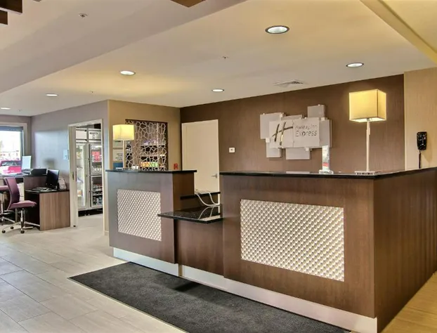 Holiday Inn Express Fargo-West Acres by IHG hotel detail image 3