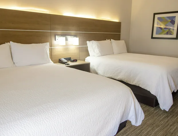 Holiday Inn Express Marshfield by IHG hotel detail image 3