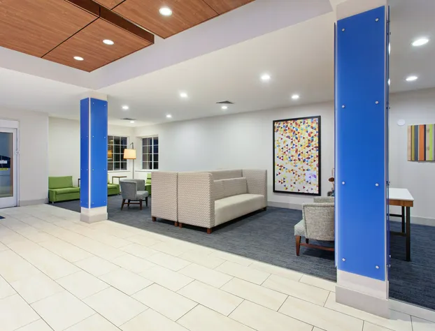 Holiday Inn Express & Suites Corona by IHG hotel detail image 3