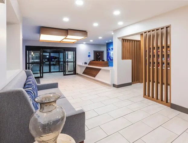 Holiday Inn Express Harvey-Marrero by IHG hotel detail image 2