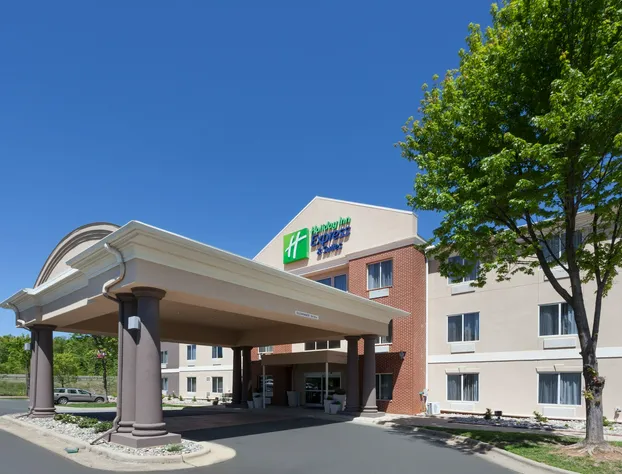 Holiday Inn Express Hotel & Suites Mebane by IHG hotel detail image 3