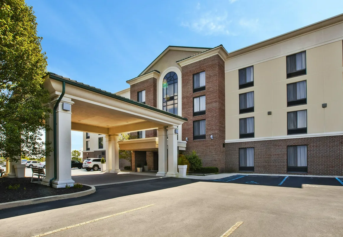 Holiday Inn Express & Suites Fort Wayne by IHG hotel hero