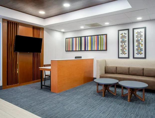 Holiday Inn Express & Suites Fort Wayne by IHG hotel detail image 3