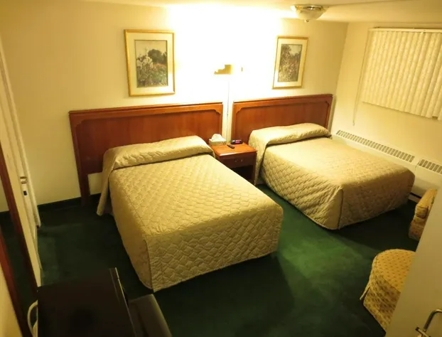 Canadiana Motel hotel detail image 4