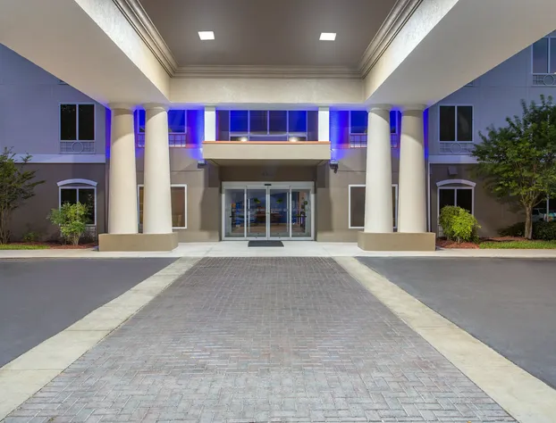 Holiday Inn Express Hotel & Suites Silver Springs - Ocala by IHG hotel detail image 2