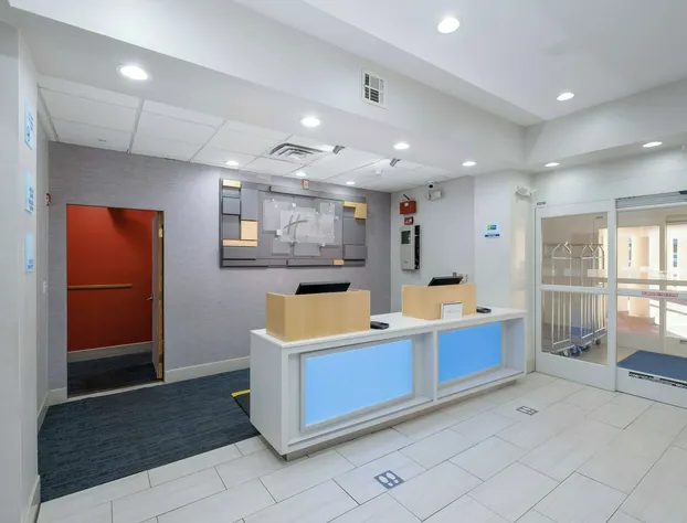 Holiday Inn Express Carlsbad by IHG hotel detail image 3