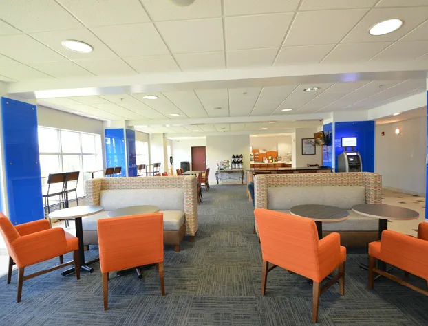 Holiday Inn Express Toledo-Oregon by IHG hotel detail image 3