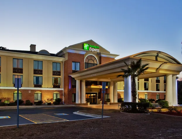 Holiday Inn Express Hinesville by IHG hotel detail image 2