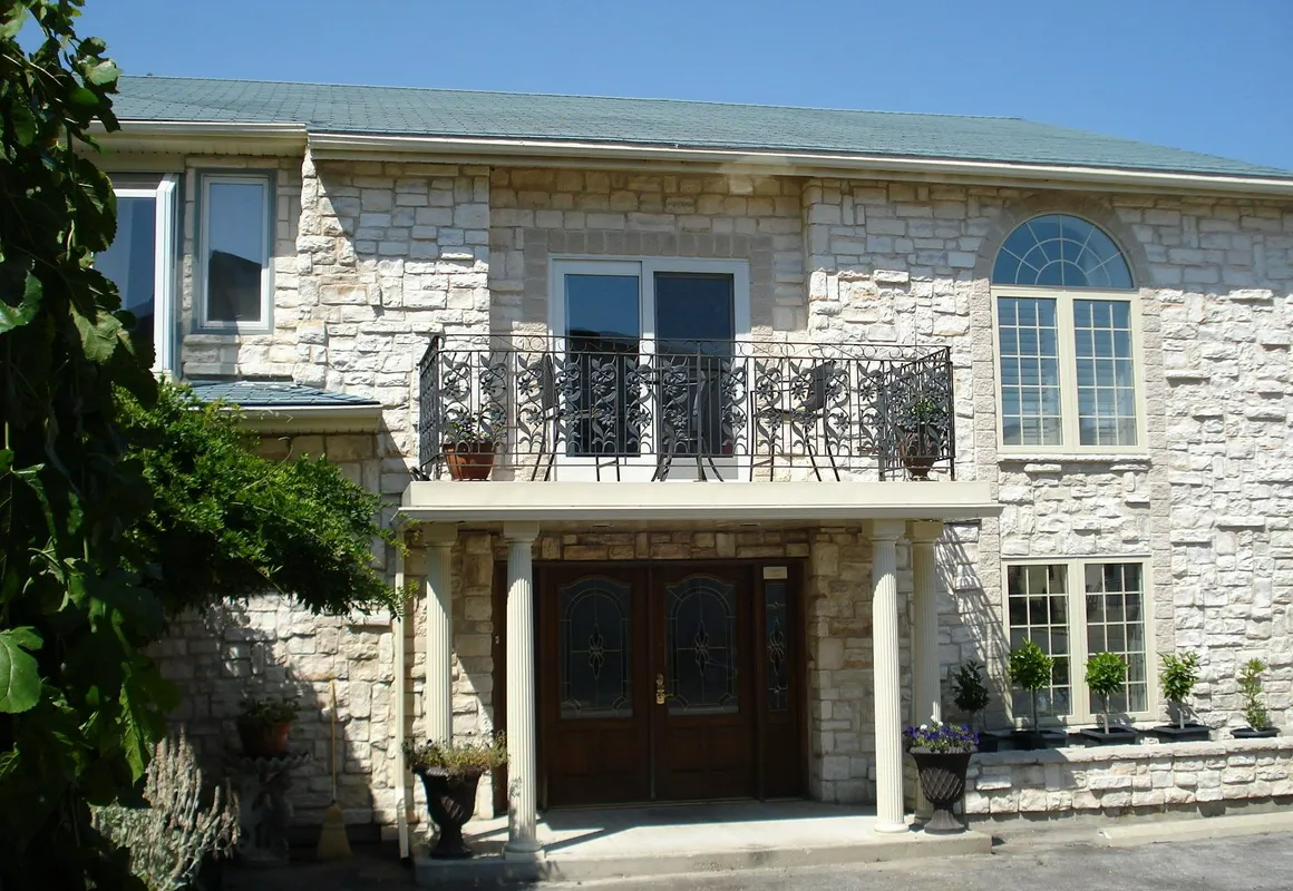 Grey Rose Suites hotel hero