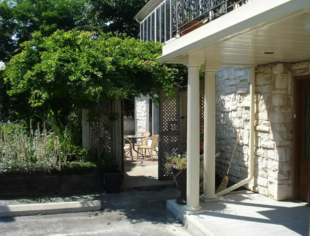 Grey Rose Suites hotel detail image 1