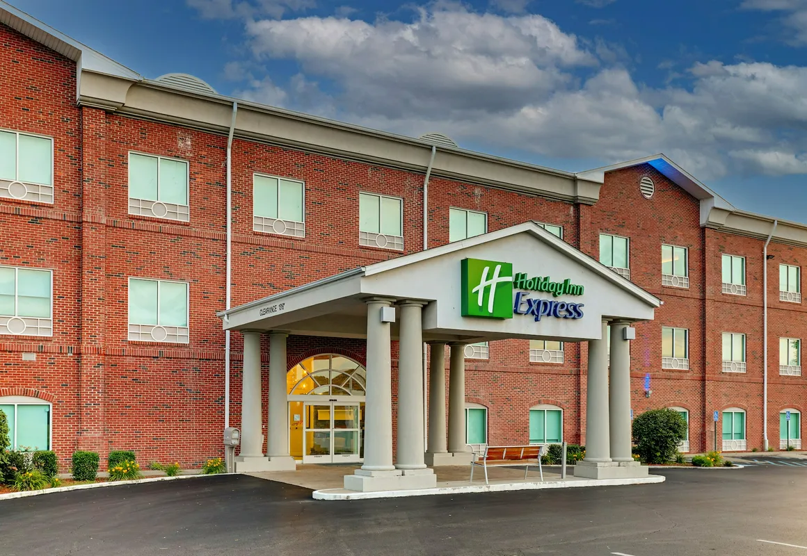 Holiday Inn Express Campbellsville by IHG hotel hero