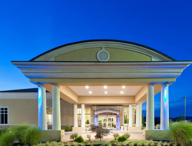 Holiday Inn Express Woodstock-Shenandoah Valley by IHG hotel detail image 1