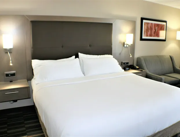 Holiday Inn Express Woodstock-Shenandoah Valley by IHG hotel detail image 3