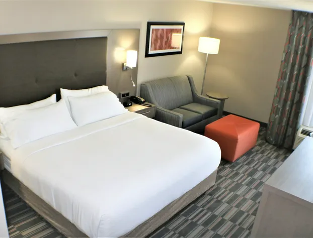 Holiday Inn Express Woodstock-Shenandoah Valley by IHG hotel detail image 4