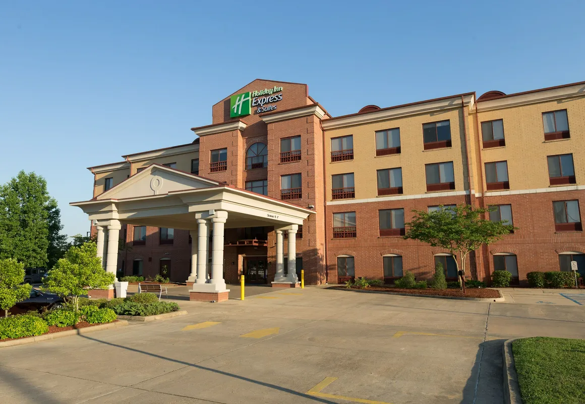 Holiday Inn Express Clinton by IHG hotel hero