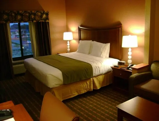 Holiday Inn Express Hotel & Suites Suffolk by IHG hotel detail image 3