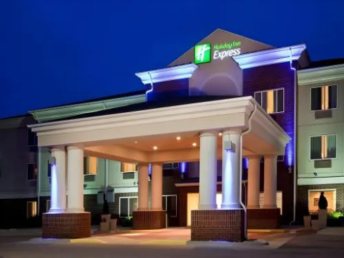 Holiday Inn Express Hotel & Suites Vermillion by IHG hotel hero
