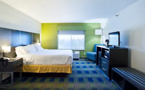 Holiday Inn Express Hotel & Suites Vermillion by IHG hotel detail image 1