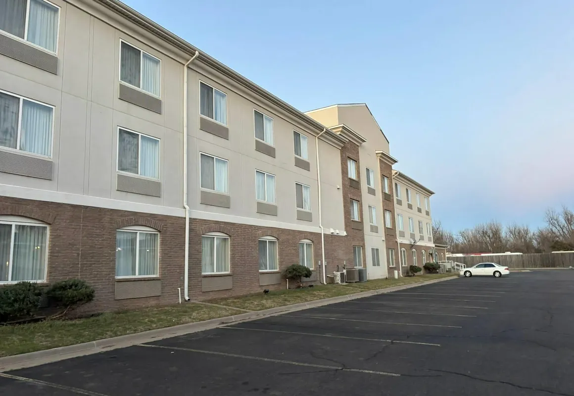 Quality Inn & Suites Bethany - Oklahoma City West hotel hero