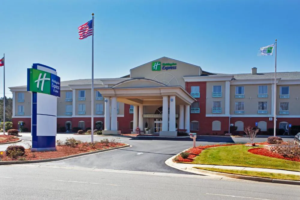 Holiday Inn Express & Suites Thomasville by IHG hotel hero