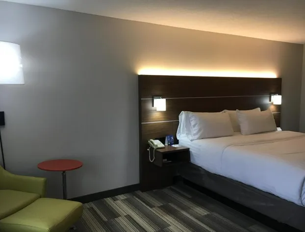 Holiday Inn Express & Suites Thomasville by IHG hotel detail image 4