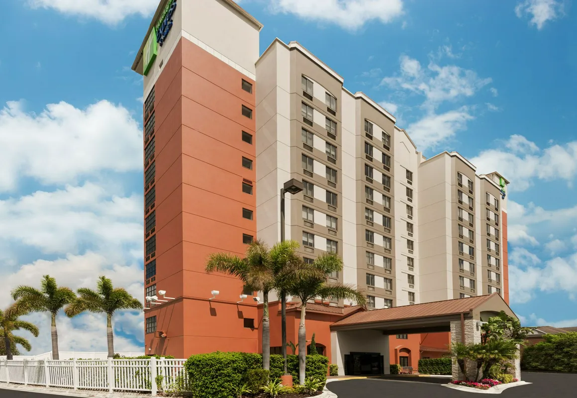 Holiday Inn Express & Suites Nearest Universal Orlando by IHG hotel hero
