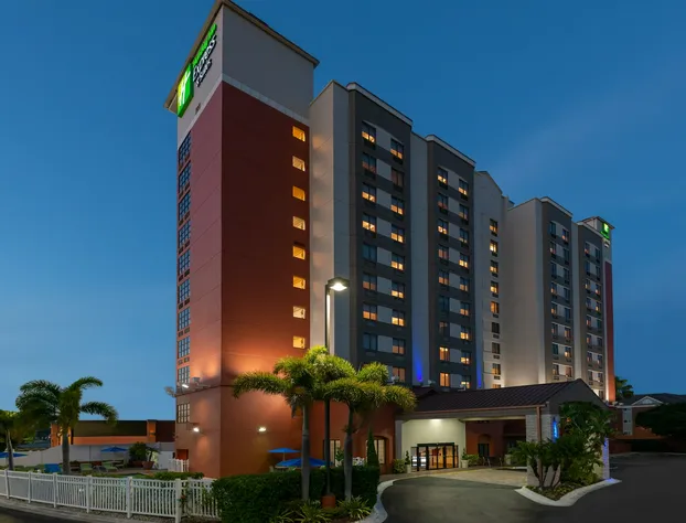 Holiday Inn Express & Suites Nearest Universal Orlando by IHG hotel detail image 1