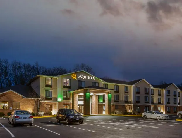 La Quinta Inn & Suites by Wyndham Norwich-Plainfield-Casino hotel detail image 2