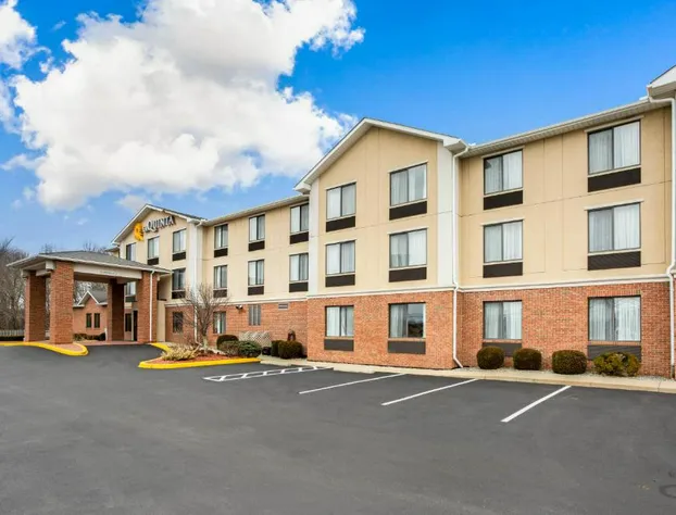 La Quinta Inn & Suites by Wyndham Norwich-Plainfield-Casino hotel detail image 3