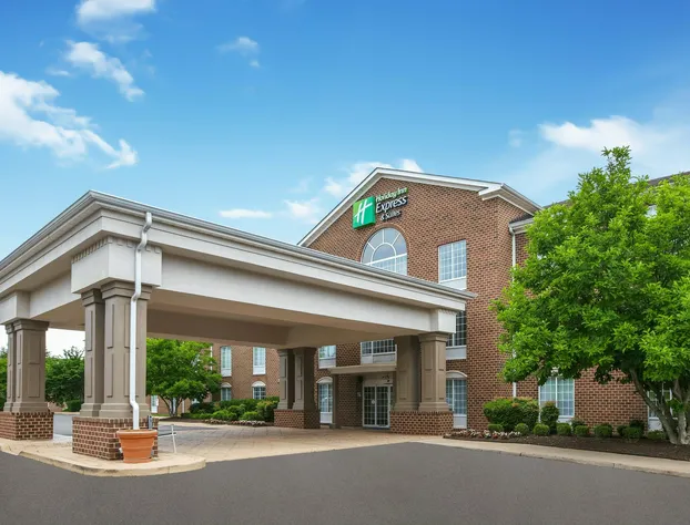 Holiday Inn Express Hotel & Suites Warrenton by IHG hotel detail image 2