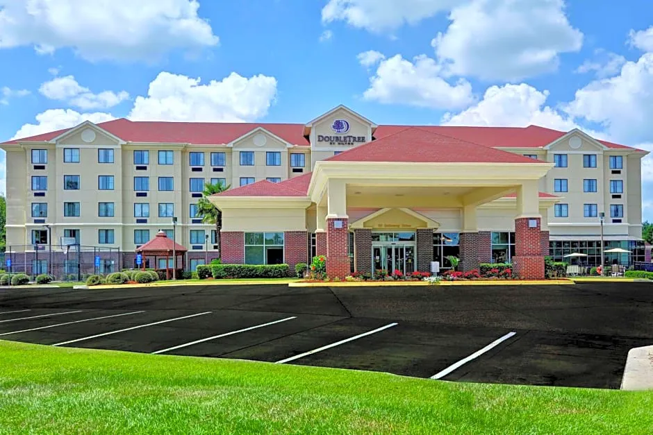 Doubletree by Hilton Hattiesburg, MS hotel hero